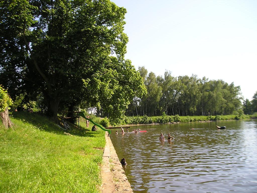 Camp Telc - U Rostenky ภายนอก รูปภาพ