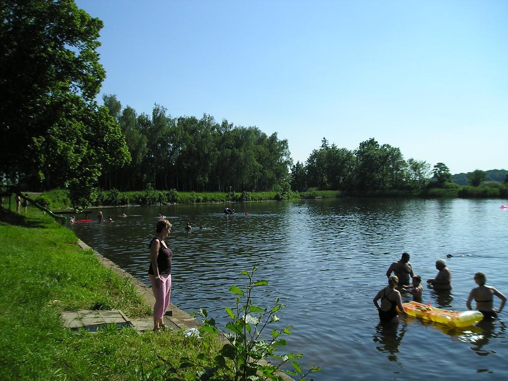 Camp Telc - U Rostenky Hotel ภายนอก รูปภาพ